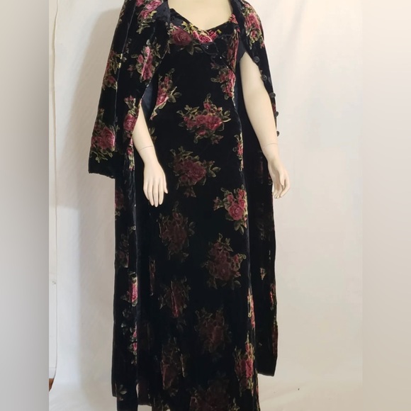 VINTAGE BETSEY JOHNSON VELVET MAXI DRESS AND MATCHING COAT DUSTER SET FL… - Picture 1 of 9